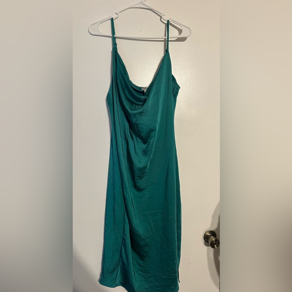 J for Justify Satin Green Spaghetti Strap Dress
